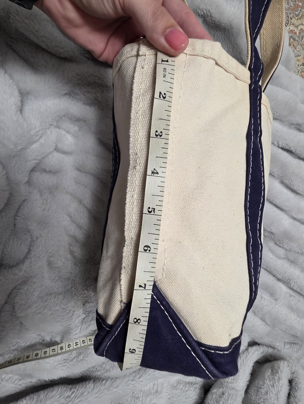 L.L. Bean Boat And Tote Classic Navy - Picture 9 of 10